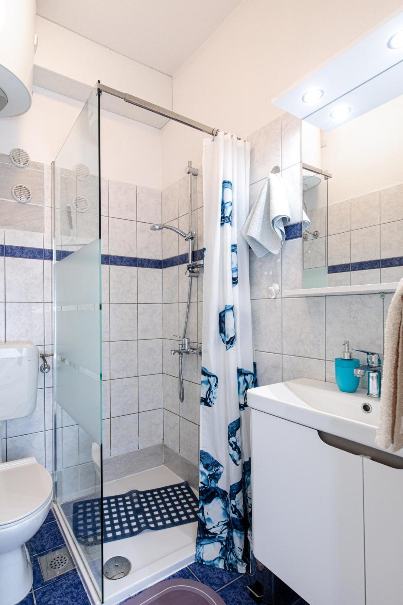 Apartment Todor Кърк Екстериор снимка
